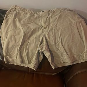 IZOD saltwater shorts size 48